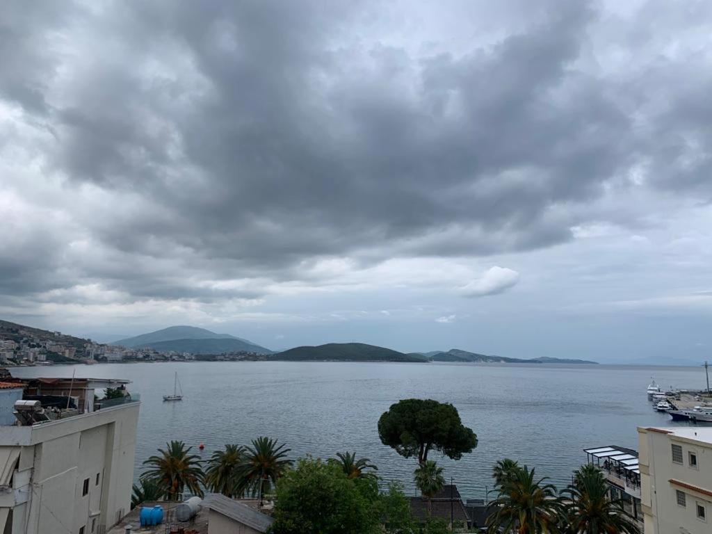 Delfin Apartments Sarande Exterior photo