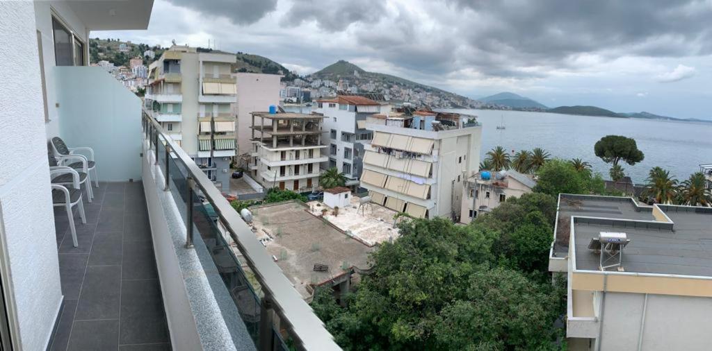 Delfin Apartments Sarande Exterior photo
